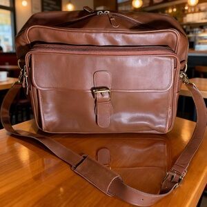 Coach 0518 Brown Leather Men's Messenger Bag carry on Brief Case